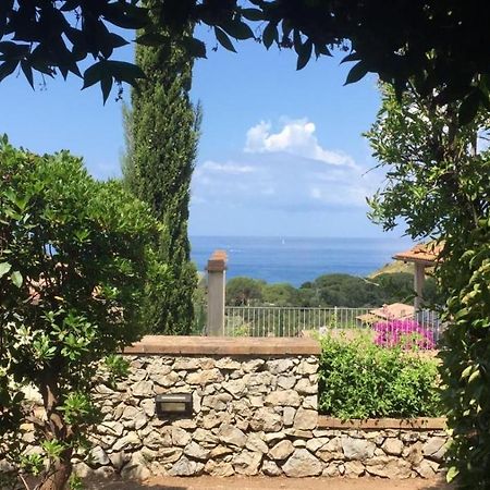 Nisportino, Elba. Bilocale Con Patio Vista Mare. Villa Casa Castagno Exterior photo
